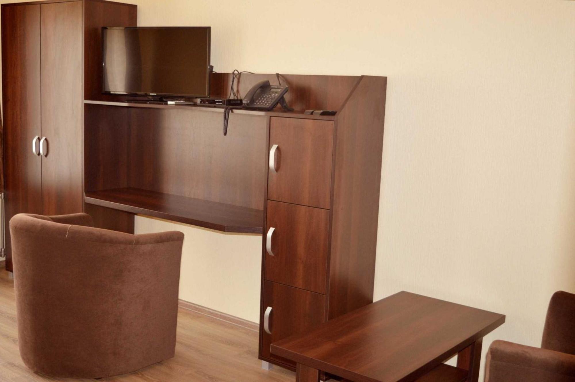 Sting Hotel & Event Palace Velyka Dobron Zewnętrze zdjęcie